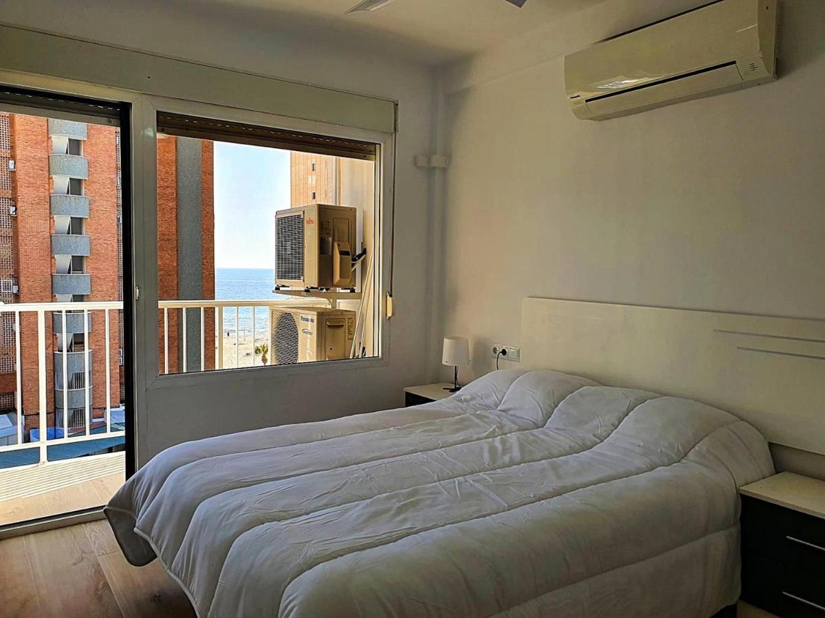First Line Apartment With 3 Bedrooms And Seaviews Benidorm Exterior foto