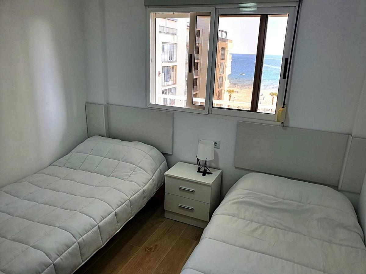 First Line Apartment With 3 Bedrooms And Seaviews Benidorm Exterior foto